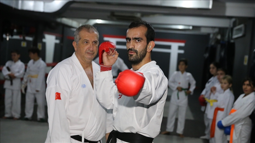 İşitme engelli Rifat Can'ın hedefi karatede dünya şampiyonluğu