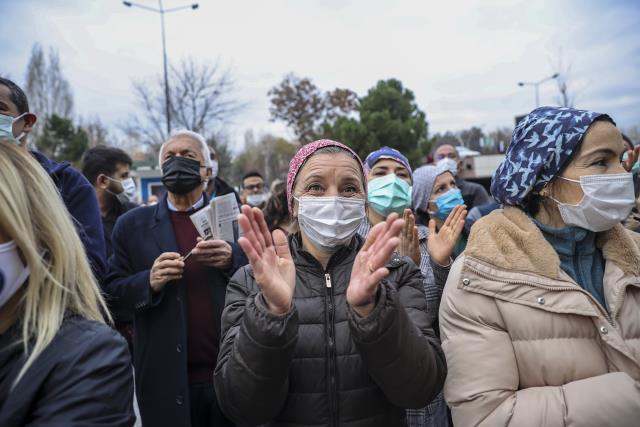 Türk Sağlık-Sen, doktorlara yapılan iyileştirmenin tüm sağlık çalışanlarını kapsamasını istedi