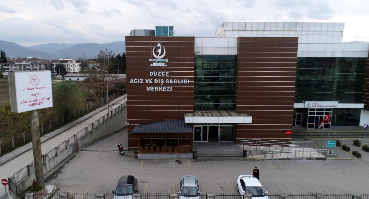 Düzce'de kağıdın kullanılmadığı "ağız ve diş sağlığı merkezi" hastaneye dönüştürülecek