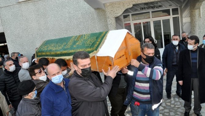 Bursa'da evinde rahatsızlanan aile hekimi hayatını kaybetti