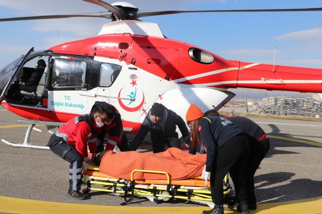 Ambulans helikopter Doğu Anadolu'da acil hastaların imdadına yetişiyor