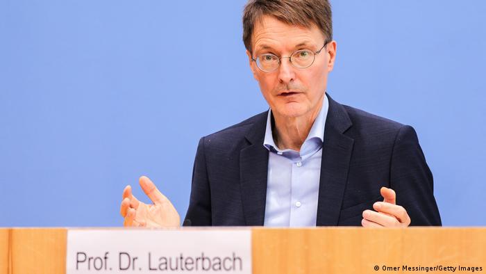 Almanya Sağlık Bakanı Lauterbach'dan "Omicron" uyarısı:
