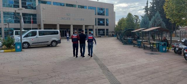 Kilis'te izinsiz sağlık hizmeti veren 2 şüpheli yakalandı