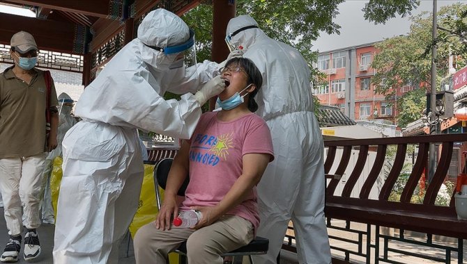 Pekin'de yurt içi kaynaklı 10 Kovid-19 vakası tespit edildi