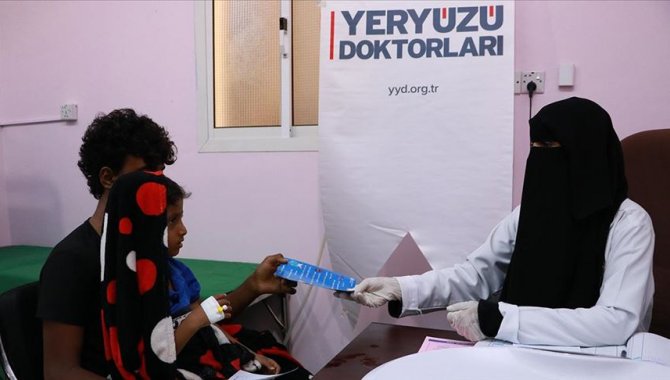 Yeryüzü Doktorları Yemen'de binlerce anne ve çocuğuna beslenme tedavisi uyguladı