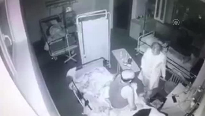 Gürcistan'da Kovid-19 hastasından hemşireye bıçaklı saldırı