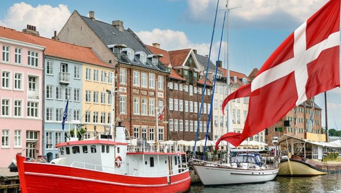 Danimarka'da Kovid-19 kısıtlamaları 1 Şubat'ta kaldırılıyor