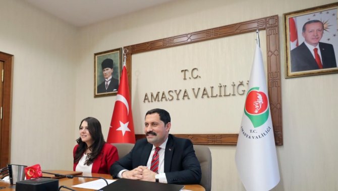 Amasya Valisi Masatlı, gençleri aşı olmaya davet etti