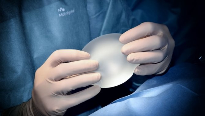 Silikon Protezler Patlar Mı?