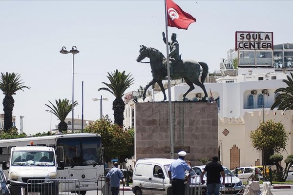 Arap ülkeleri Kovid-19 tedbirlerini hafifletmeye başladı