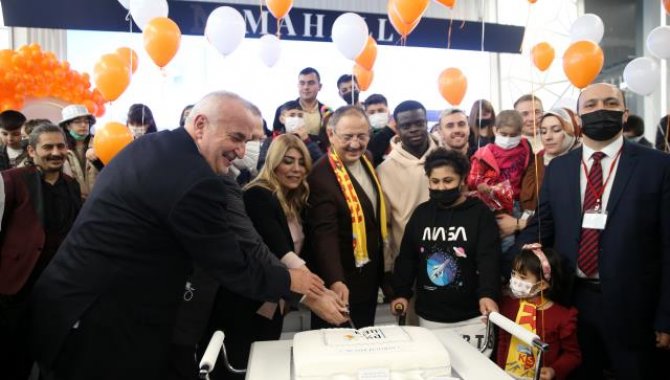 AK Parti'li Özhaseki, KANKA'nın 500. kemik iliği nakli kutlamasına katıldı: