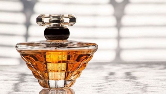 Türkiye'de "lilial" bileşenini içeren parfüm ve kozmetiklere yasak geliyor