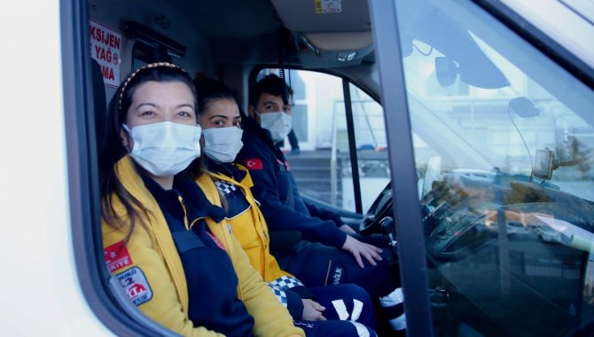 Eskişehir 112 İl Ambulans Servisi'nde görevli kadınlar 8 Mart'ta izinli sayıldı