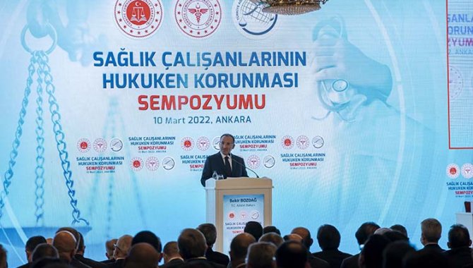 Adalet Bakanı Bozdağ, Sağlık Çalışanlarının Hukuken Korunması Sempozyumu'nda konuştu: