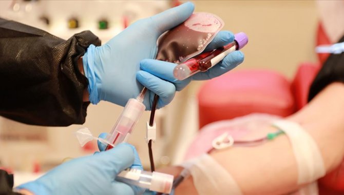 Kovid-19'a yakalanan lösemi hastası, immün plazma sayesinde nefes aldı