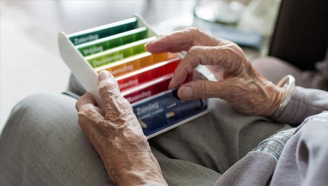 Bazı ilaçların yaşlılarda beslenme bozukluğu riskini artırdığı belirlendi