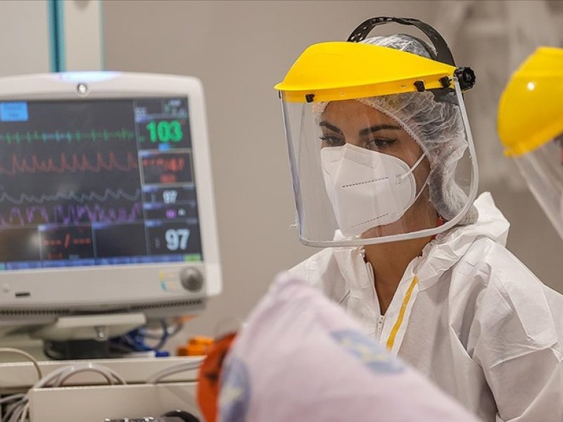 Kovid-19 vakaları tüm illerde azaldı