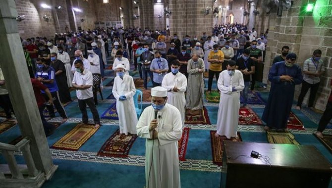 Arap ülkeleri, ramazan ayına Kovid-19 tedbirlerini hafifleterek giriyor
