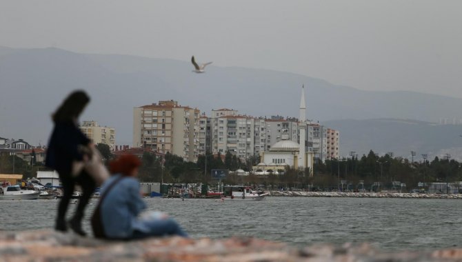 Çölden taşınan toz, yurdun batısında hava kalitesini düşürdü
