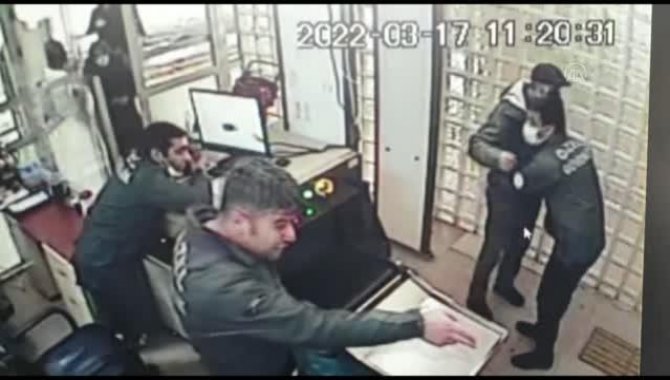 Bakırköy'de hastanedeki hırsızlık anı güvenlik kamerasına yansıdı