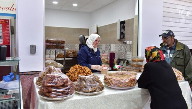 Fas’ta Kovid-19 kısıtlamalarının kaldırılmasının ardından çarşılarda ramazan hareketliliği yaşanıyor