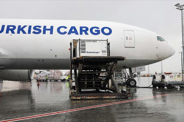 Turkish Cargo 2021'de 335 milyon doz Kovid-19 aşısı taşıdı