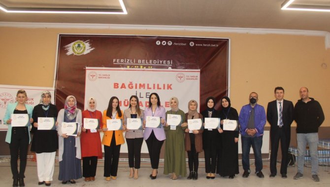 Ferizli'de Bağımlılıkla Mücadele Çalıştayı düzenlendi