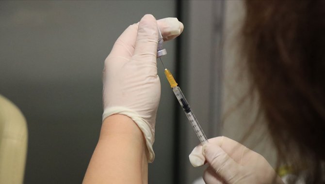 Almanya’da milyonlarca Kovid-19 aşısının son kullanma tarihi yakında geçecek