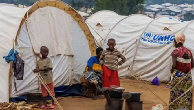 BM, İngiltere'nin düzensiz göçmenleri Ruanda'ya gönderme planına tepki gösterdi