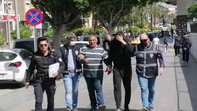 Antalya'da hastane güvenlik görevlisini darbeden baba ile oğlu tutuklandı