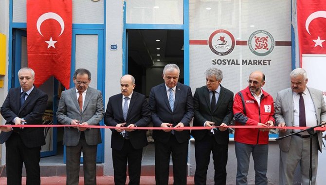 Samsun'da ihtiyaç sahipleri için sosyal market açıldı