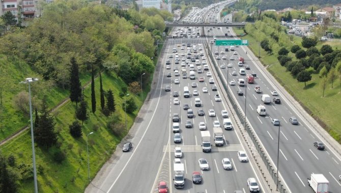 Bayramda yola çıkacaklara "uykusuz araç kullanmayın" uyarısı