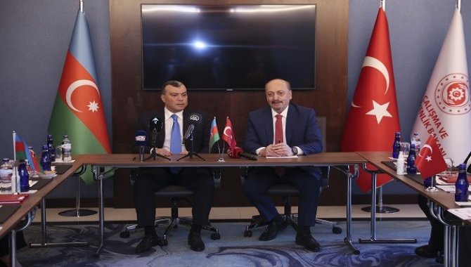 Türkiye-Azerbaycan Çalışma ve Sosyal Güvenlik Ortak Daimi Komisyonu Protokolü imzalandı