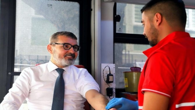TİHEK'ten Türk Kızılay'a kan bağışı