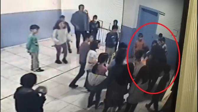 Konya'da nefes borusuna şeker kaçan öğrenciyi öğretmeni kurtardı