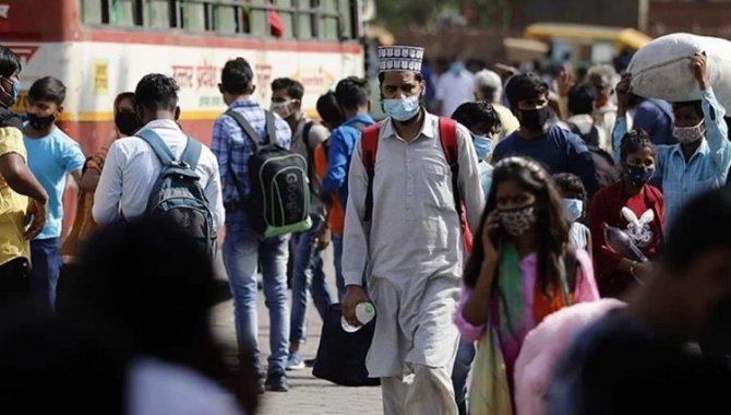 Hindistan'da son üç ayın en yüksek Kovid-19 vaka sayısı bildirildi