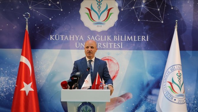 YÖK Başkanı Prof. Dr. Erol Özvar'dan "yüz yüze eğitim" açıklaması: