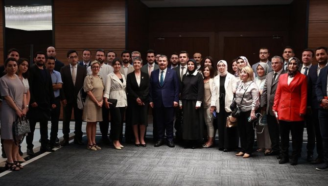 Sağlık Bakanı Koca'nın 58 hekimle buluştuğu toplantının detayları belli oldu