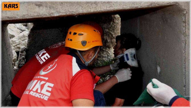 Kars'ta 6 ilden UMKE ekibin katılımıyla deprem tatbikatı yapıldı