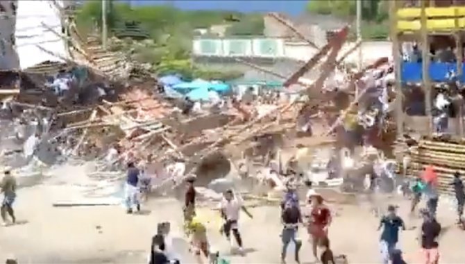 Kolombiya'da boğa güreşi festivalinde tribün çöktü