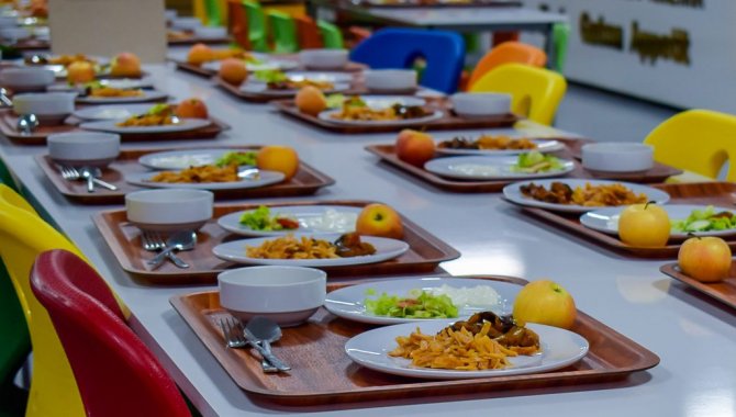 İYİ Partili Kabukcuoğlu: "İktidarımızda, ilk ve ortaokuldaki çocuklara kahvaltı ve öğle yemeği vereceğiz"