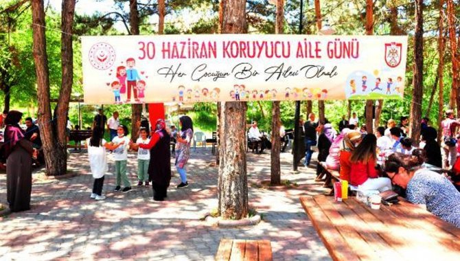 Eskişehir'de "Koruyucu Aile Günü" şenlikle kutlandı