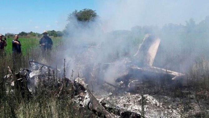 Arjantin'de küçük uçağın düşmesi sonucu 4 sağlık personeli öldü