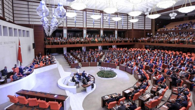 Milletvekilleri, TBMM Genel Kurulunun toplanamamasını değerlendirdi