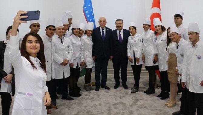 Türk hekimlerden Özbek sağlık çalışanlarına eğitim