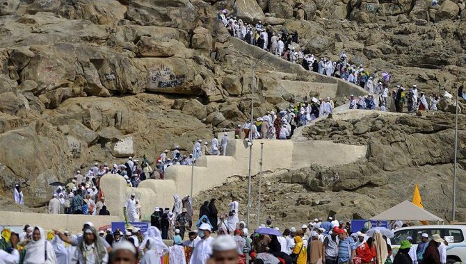 Hacı adaylarının Arafat yolculuğu başlıyor