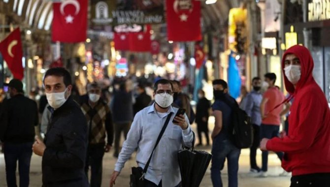 Türk Toraks Derneğinden kapalı alanlarda ve ev ziyaretlerinde maske uyarısı