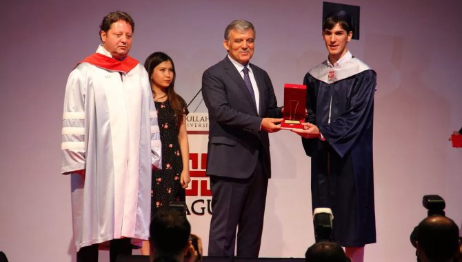 11. Cumhurbaşkanı Abdullah Gül, Kayseri'de mezuniyet töreninde konuştu: