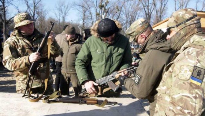 Savaşta bazı uzuvlarını kaybeden Ukraynalı genç, askeri psikolog olmak istiyor