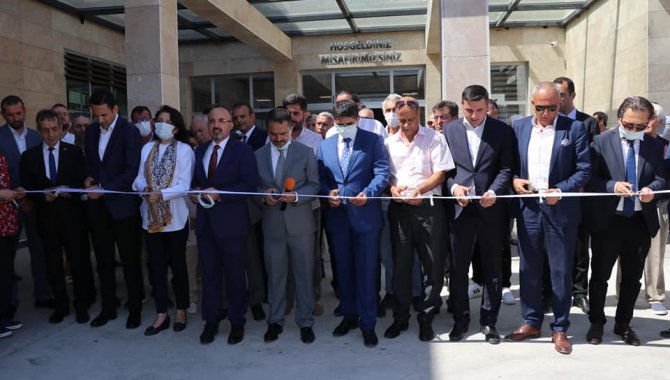 AK Parti Grup Başkanvekili Turan, Gökçeada Devlet Hastanesi'nin açılışına katıldı